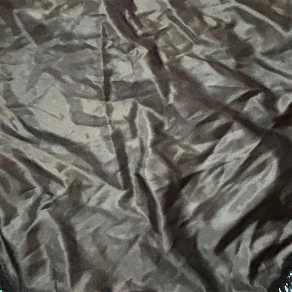 Luxe Black Velvet Shawl + Tassel Trim - Picture 2 of 3